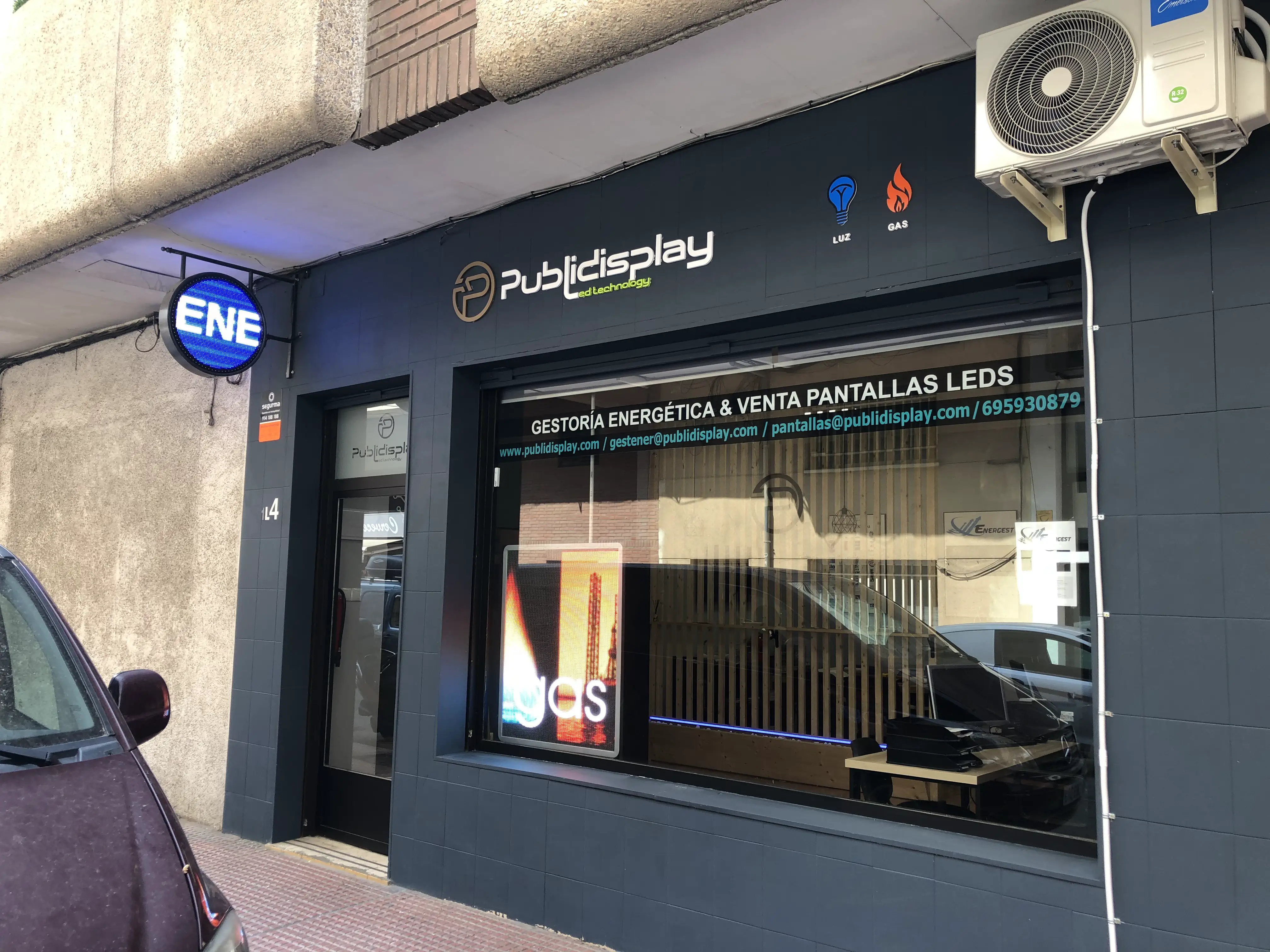 Fachada Publidisplay